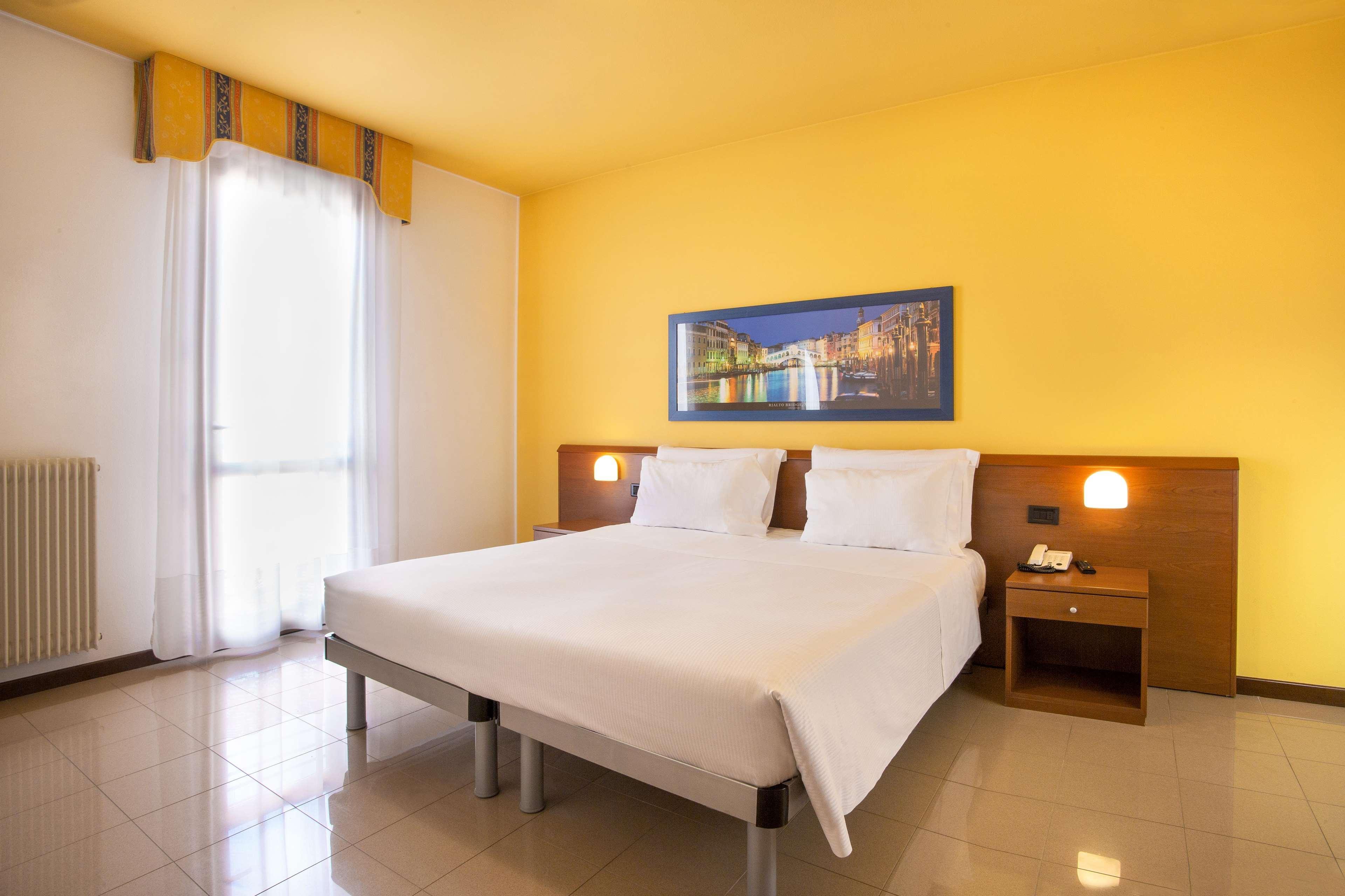 Best Western Titian Inn Hotel Venice Airport Tessera Exterior photo
