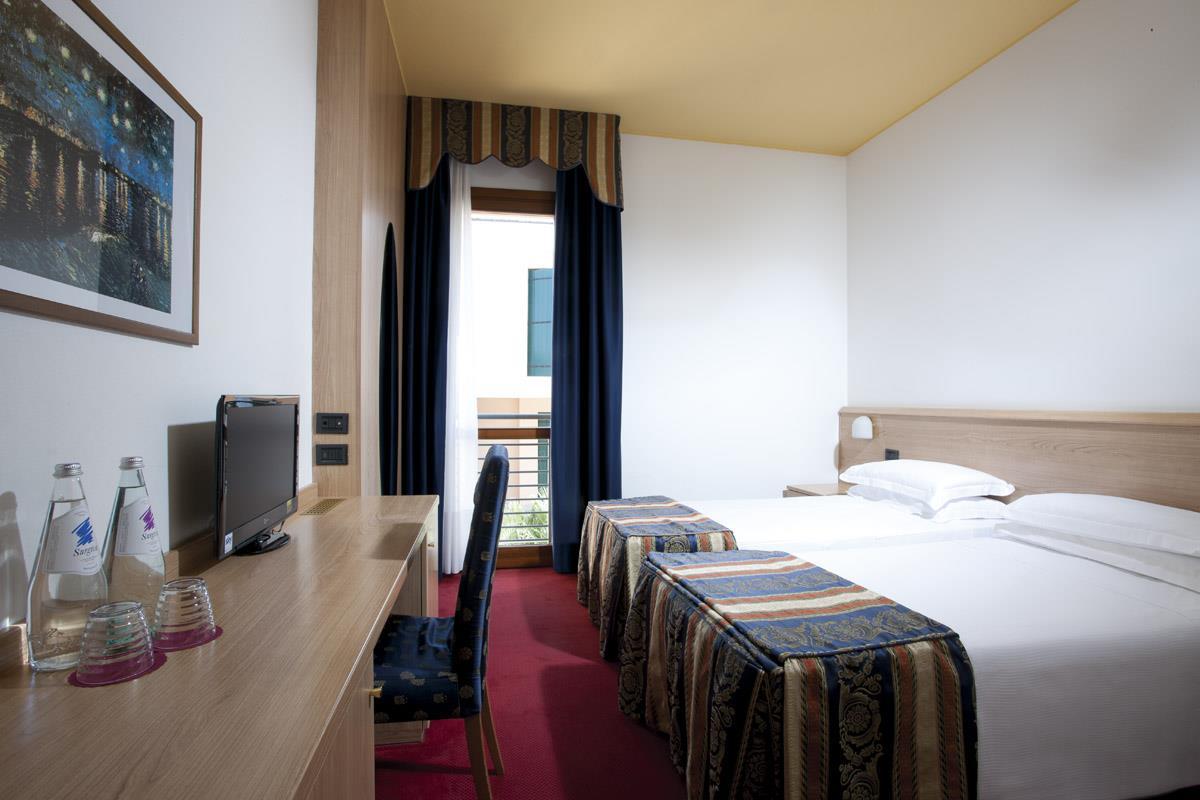 Best Western Titian Inn Hotel Venice Airport Tessera Exterior photo